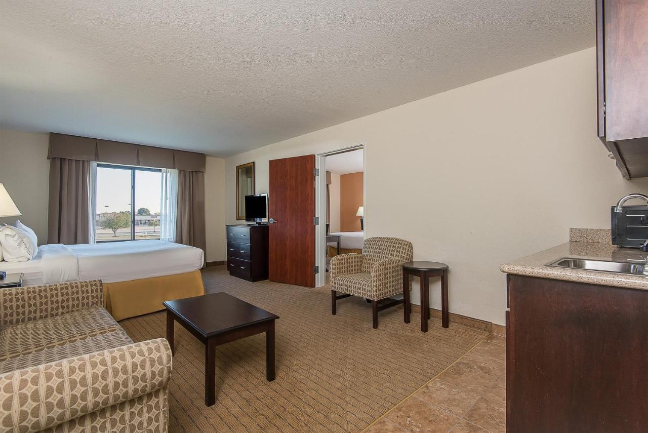 Holiday Inn Express And Suites Lafayette East By Ihg Extérieur photo