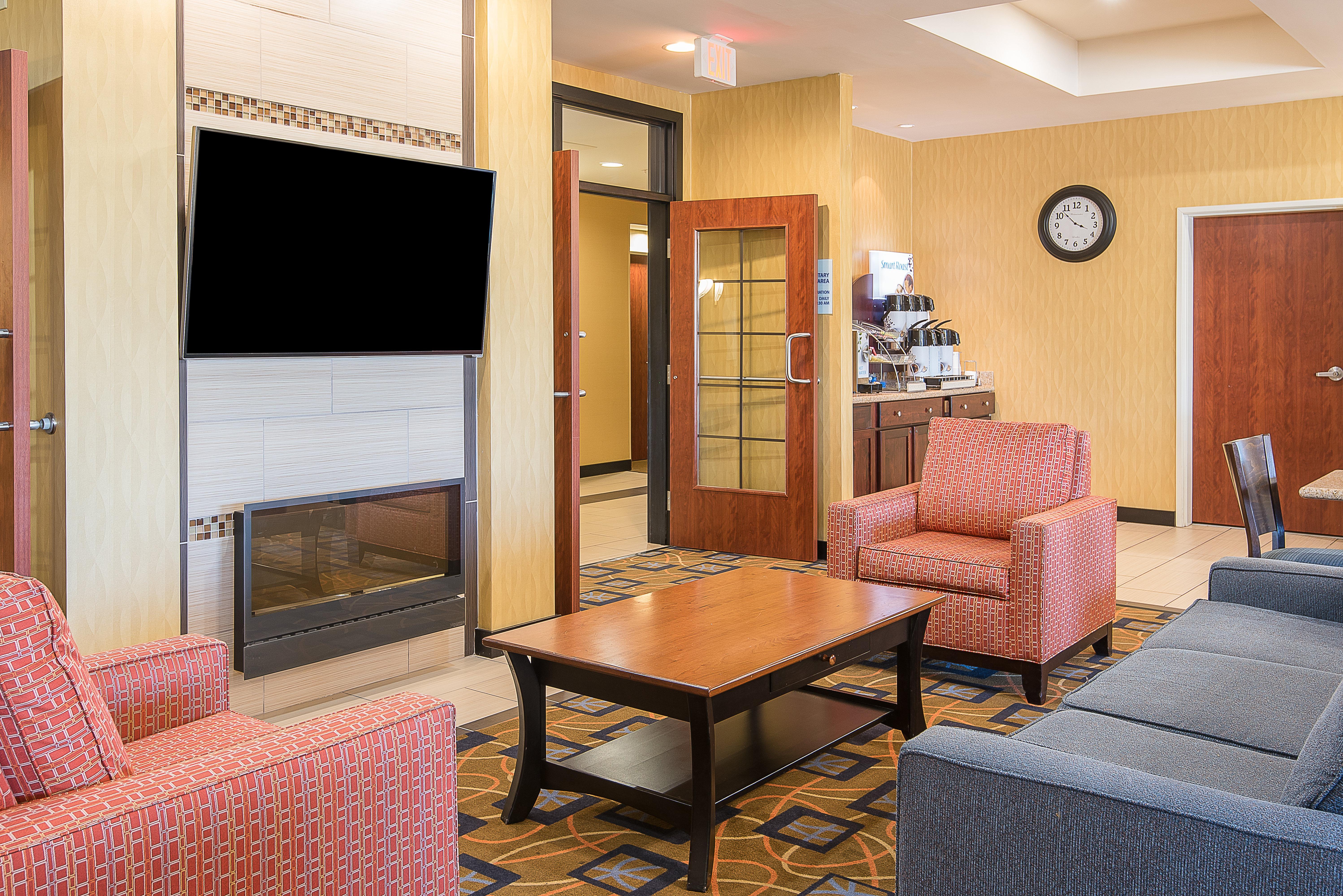 Holiday Inn Express And Suites Lafayette East By Ihg Extérieur photo